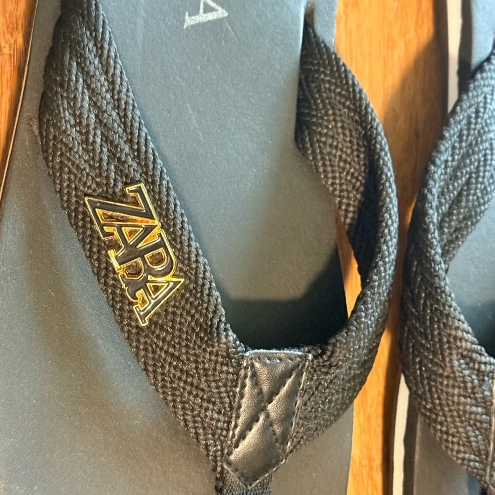Zara Black Flip Flop Sandals with Gold Logo - Picture 2 of 5
